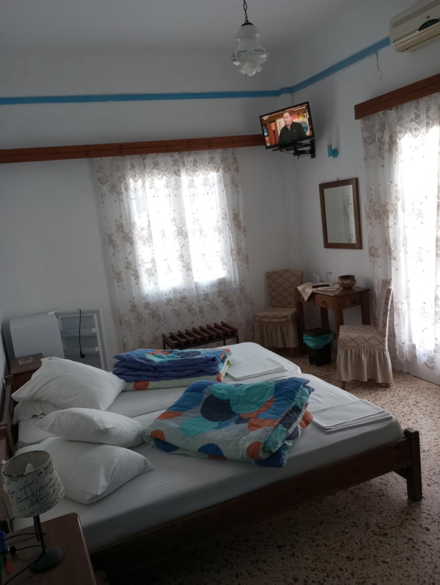 Svetlana & Michalis Oasis Hotel Agia Marina  Extérieur photo