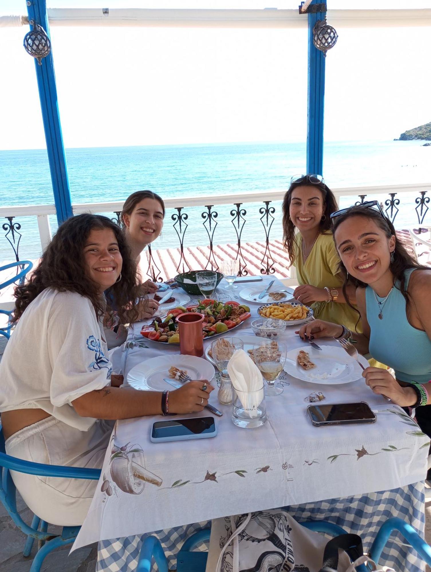 Svetlana & Michalis Oasis Hotel Agia Marina  Extérieur photo